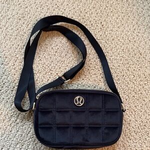 Camera bag lululemon